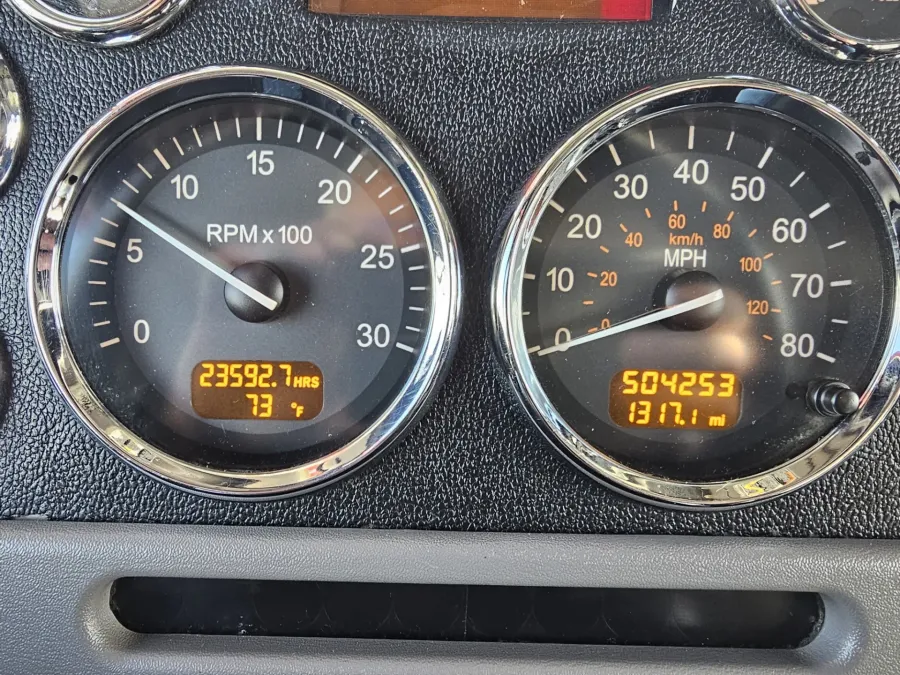 2020 Peterbilt 389 | Photo 34 of 35