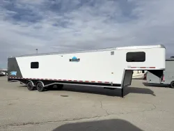 2026 Logan Coach Horse Power Burandt Edition | Thumbnail Photo 1 of 24