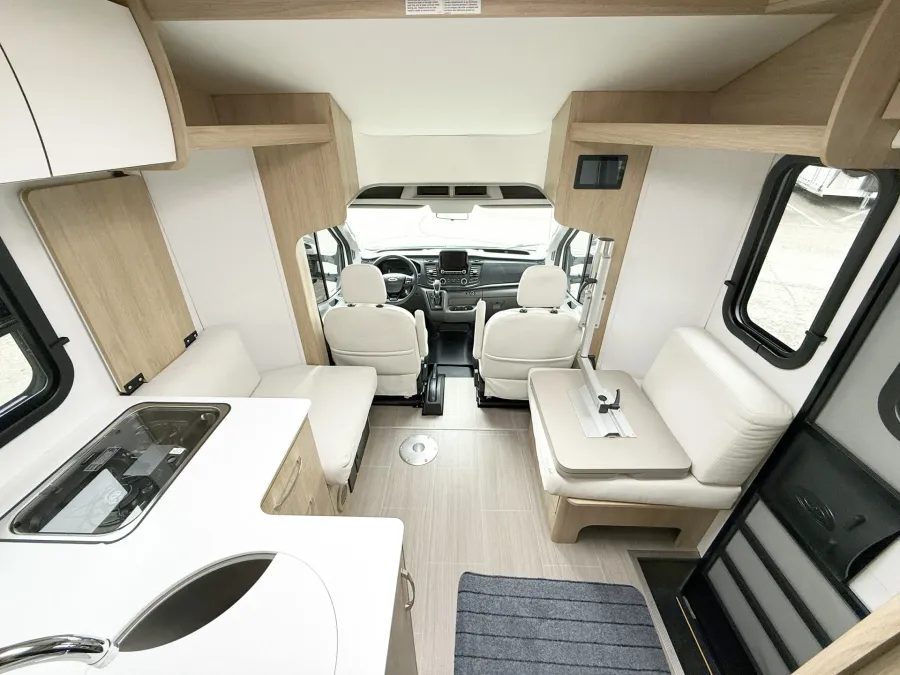 2021 Leisure Travel Van Wonder W24RL | Photo 6 of 23