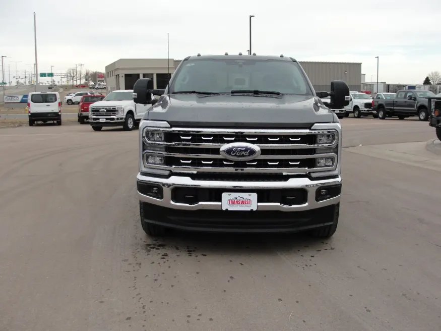2026 Ford Super Duty F-250 XLT | Photo 15 of 26