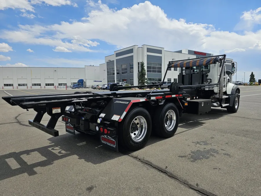 2024 Mack GU813 | Photo 8 of 17