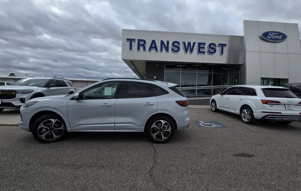 2026 Ford Escape Hybrid 