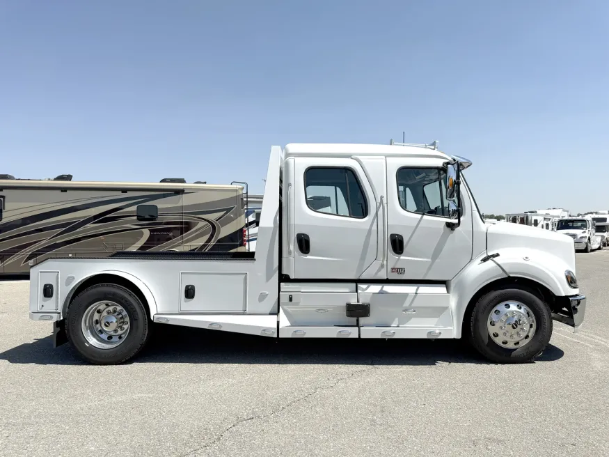 2026 Freightliner M2 112 SUMMIT HAULER | Photo 19 of 25