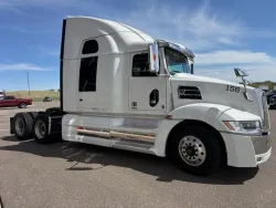 2022 Western Star 5700XE | Thumbnail Photo 7 of 16
