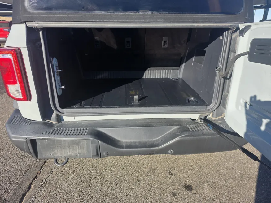 2022 Ford Bronco | Photo 14 of 23