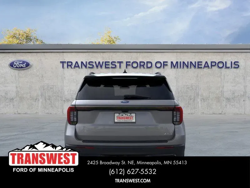 2026 Ford Explorer ST-Line | Photo 4 of 23