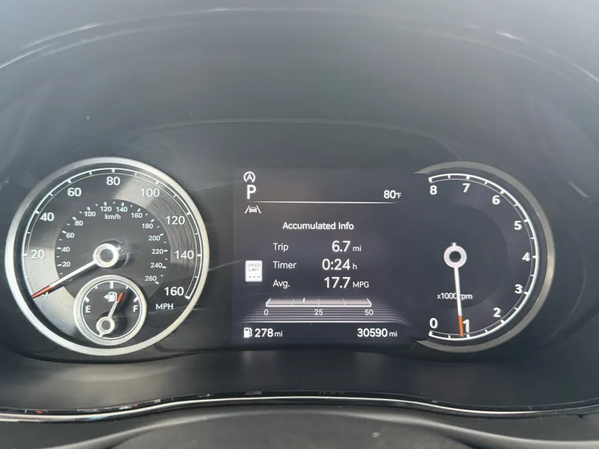 2025 Genesis GV70 2.5T | Photo 14 of 19