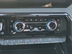 2026 GMC Sierra 2500HD AT4 | Thumbnail Photo 17 of 31