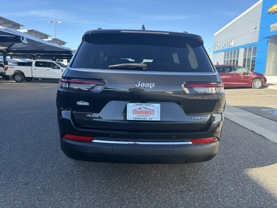 2023 Jeep Grand Cherokee L Limited | Photo 3 of 23