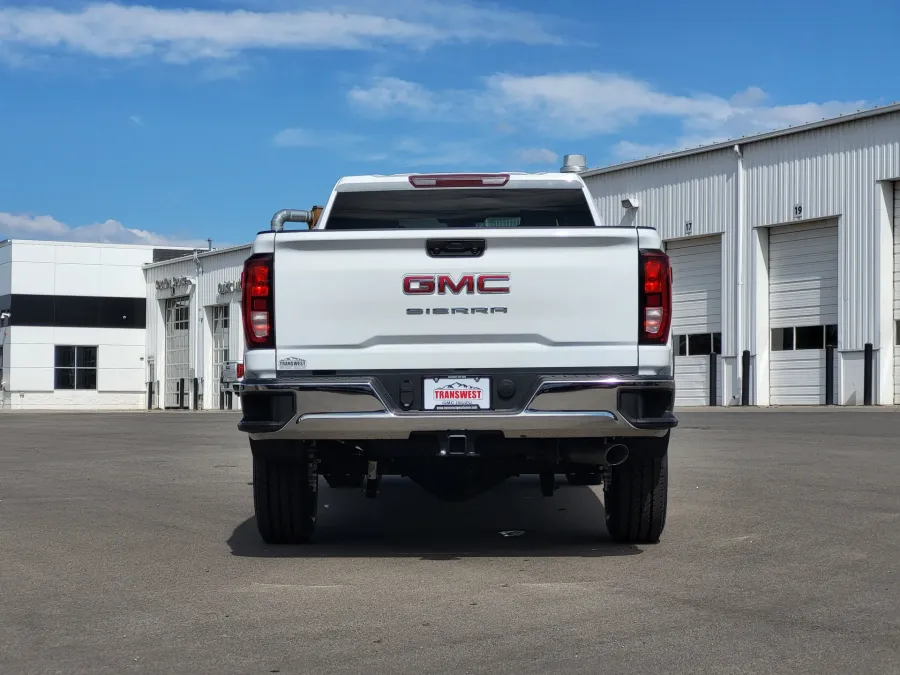 2026 GMC Sierra 2500HD Pro | Photo 5 of 24