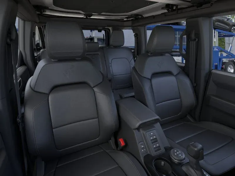 2026 Ford Bronco Badlands | Photo 9 of 24