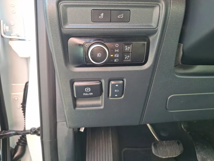 2024 Ford Expedition Max Limited | Photo 17 of 24