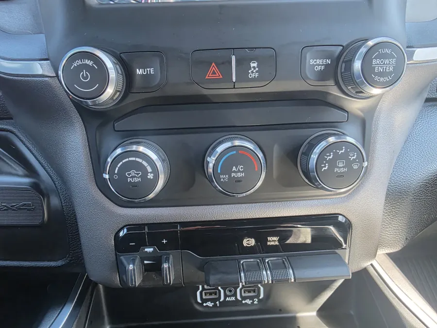 2024 RAM 2500 Big Horn | Photo 20 of 22