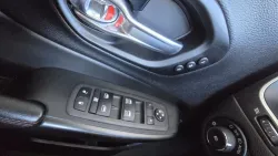 2022 Jeep Cherokee | Thumbnail Photo 12 of 29