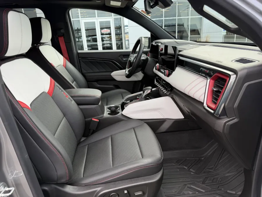 2023 GMC Canyon 4WD AT4X | Photo 10 of 19