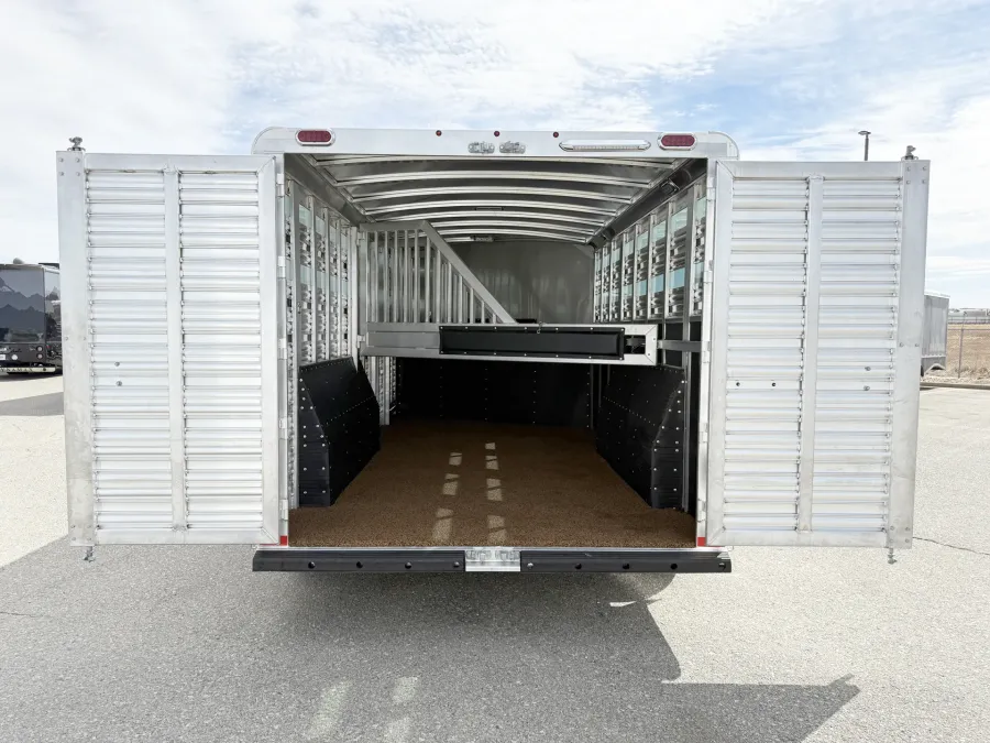 2024 Platinum Coach 4HGN | Photo 10 of 16