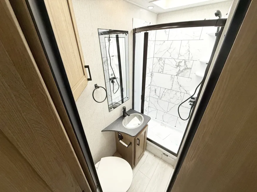 2025 Coachmen Leprechaun 220XG | Photo 11 of 21