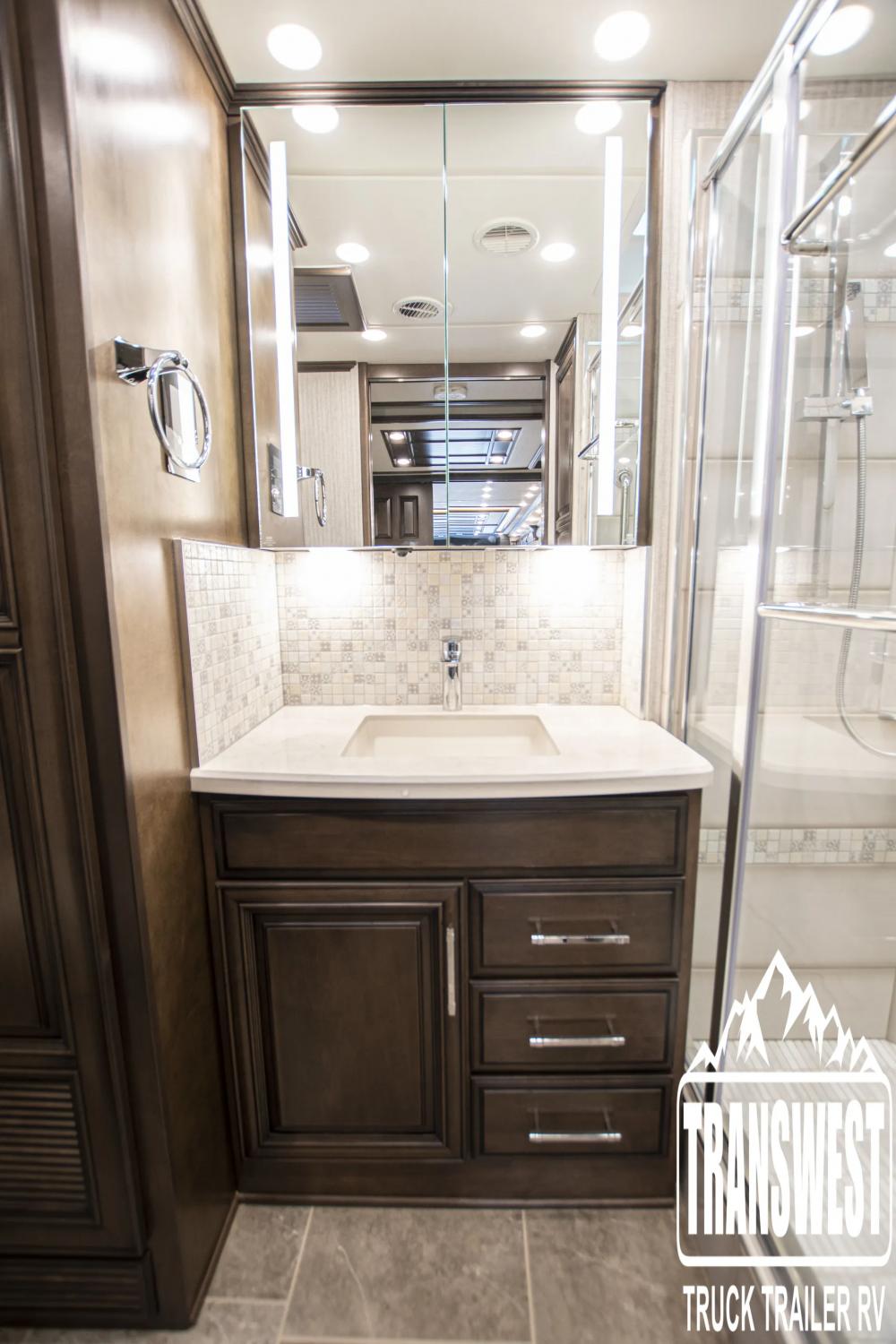 2023 Newmar Supreme Aire 4530 | Photo 28 of 34