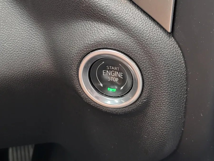 2021 Chevrolet Silverado 1500 RST | Photo 17 of 23