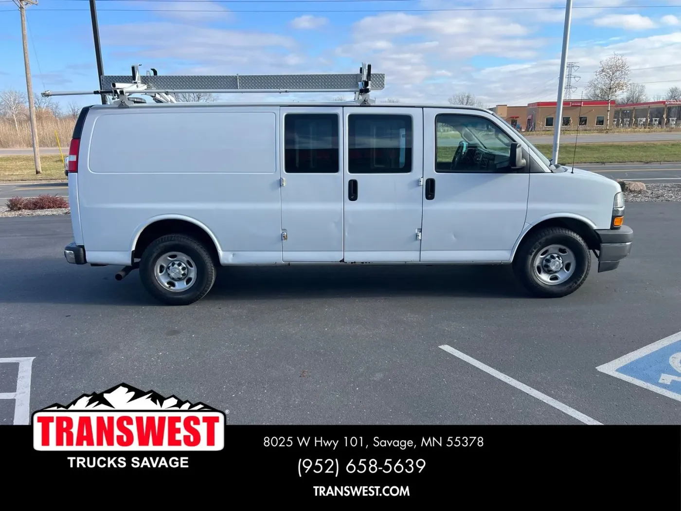 2018 Chevrolet Express 3500 Work Van | Photo 5 of 19