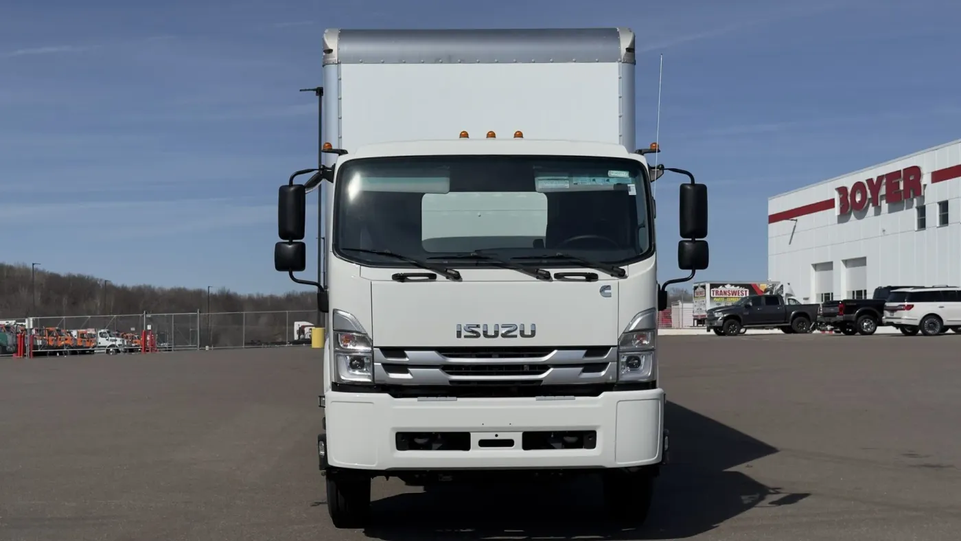 2025 Isuzu FTR | Photo 2 of 22