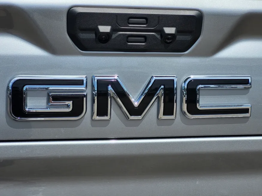 2026 GMC Sierra 2500HD AT4X | Photo 10 of 25