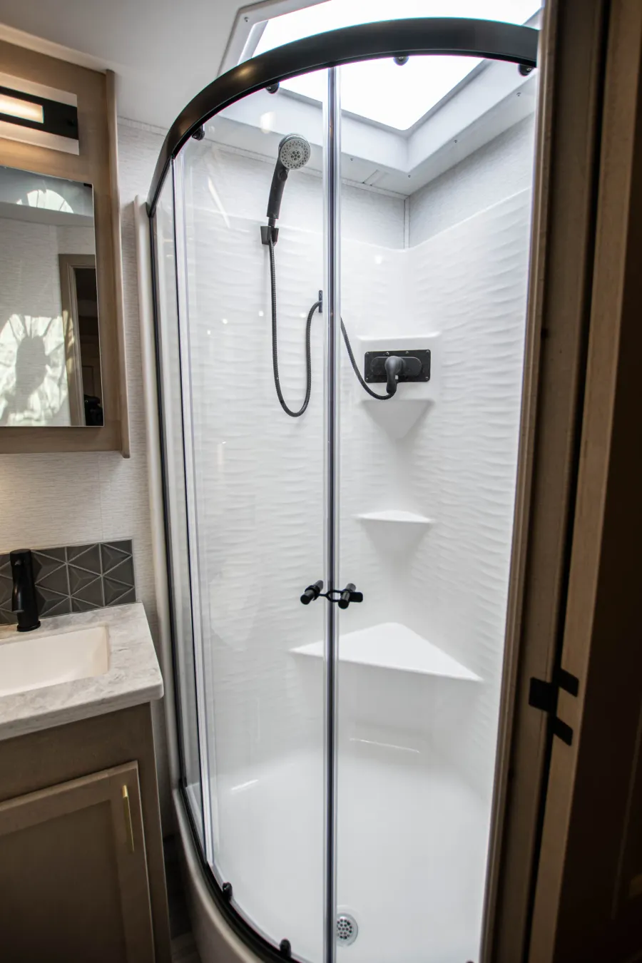 2026 Renegade Valencia 39BB | Photo 19 of 22