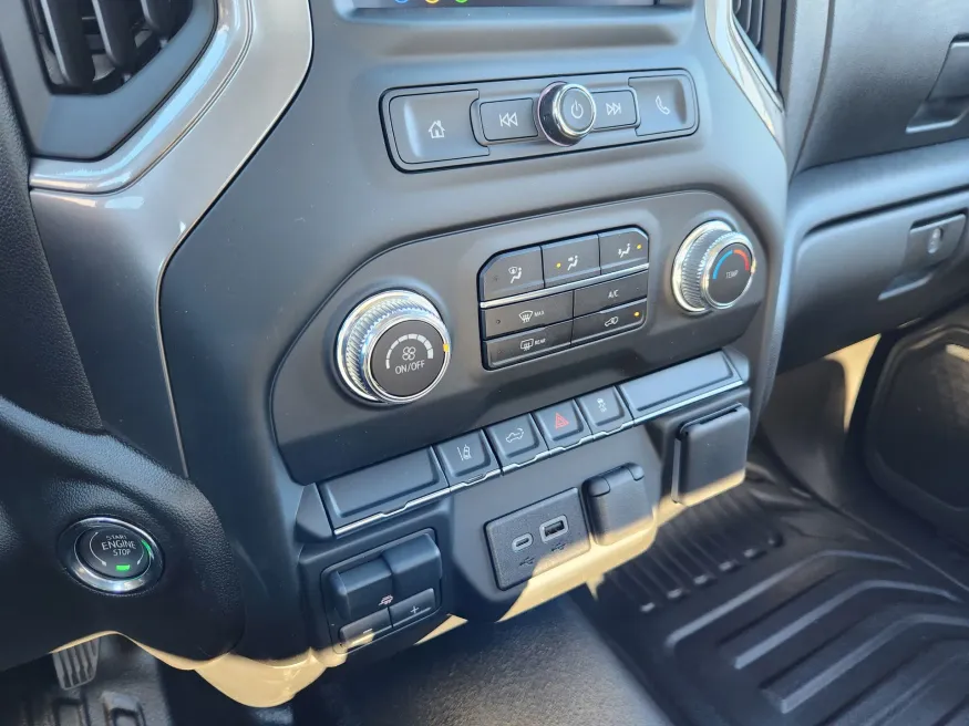 2026 GMC Sierra 2500HD Pro | Photo 26 of 28