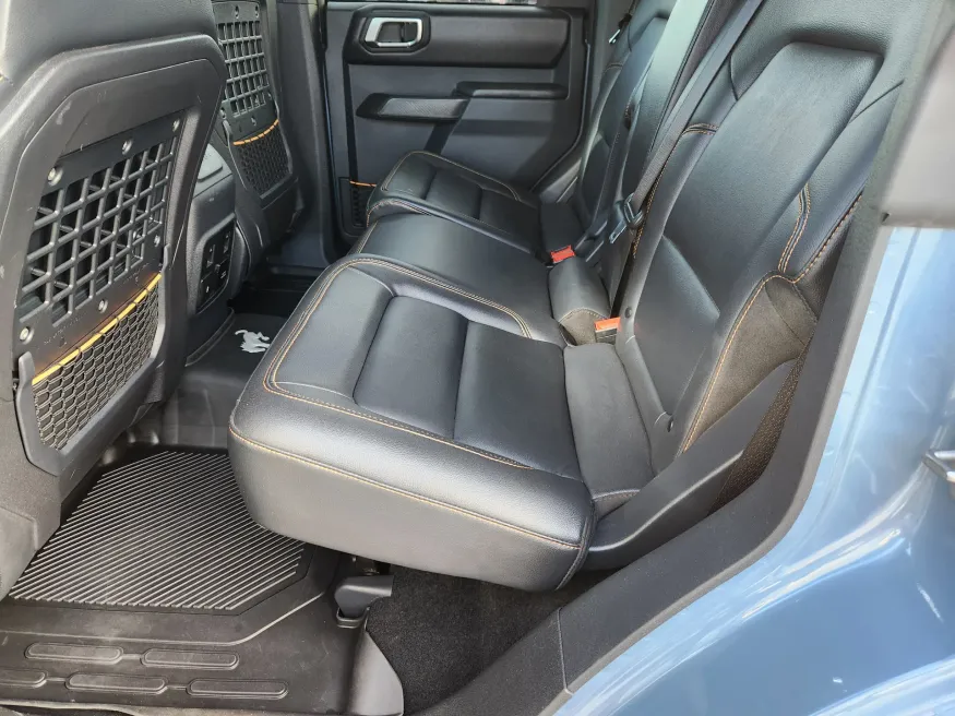 2024 Ford Bronco Badlands | Photo 10 of 31