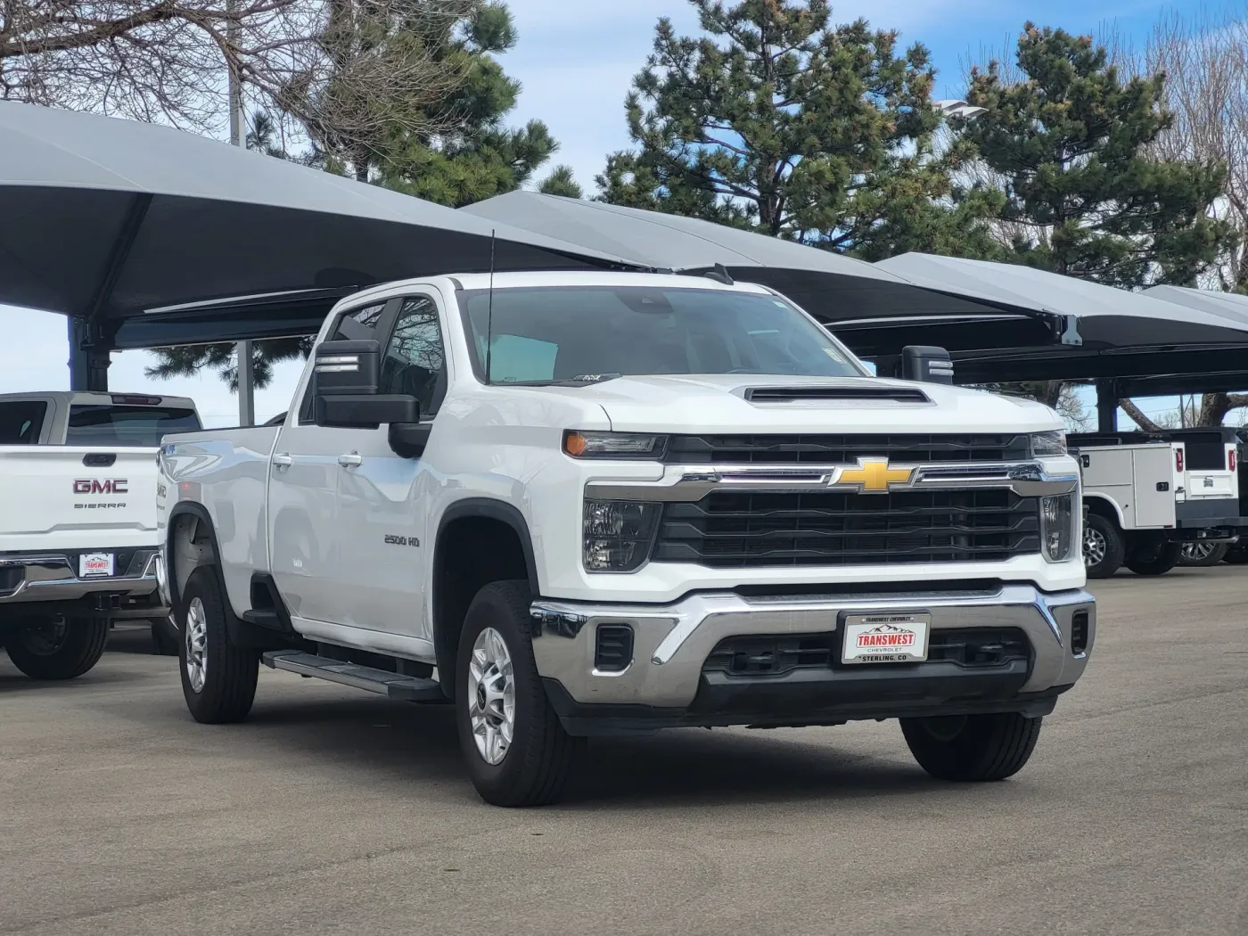 2024 Chevrolet Silverado 2500HD LT | Photo 2 of 25