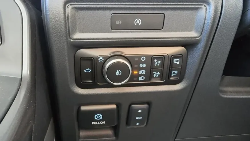 2025 Ford F-150 | Photo 13 of 31