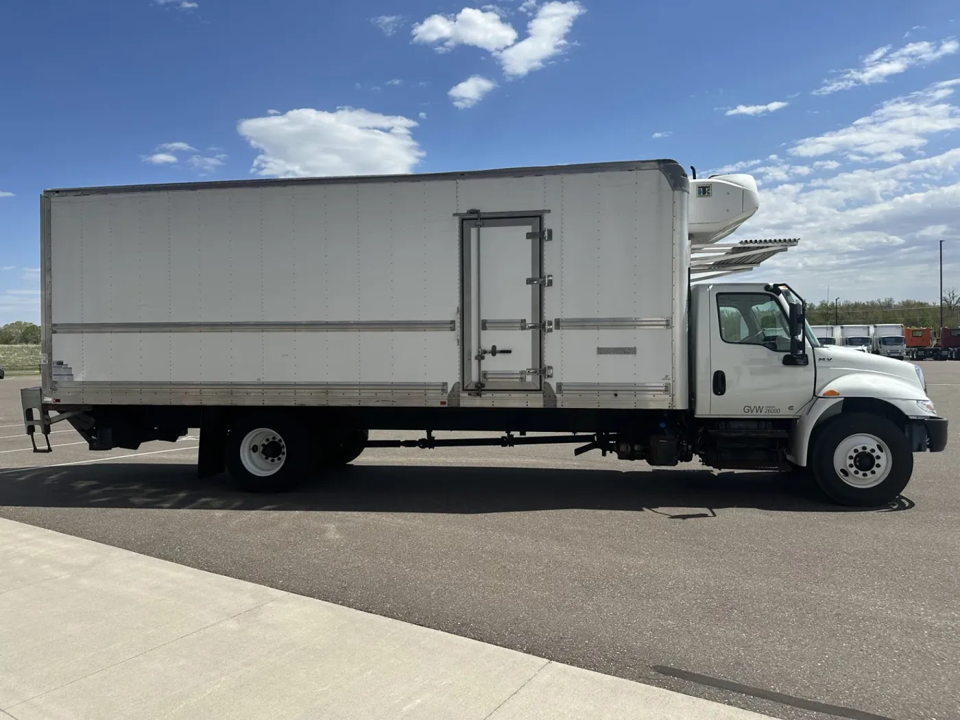 2020 International MV607 | Photo 4 of 13