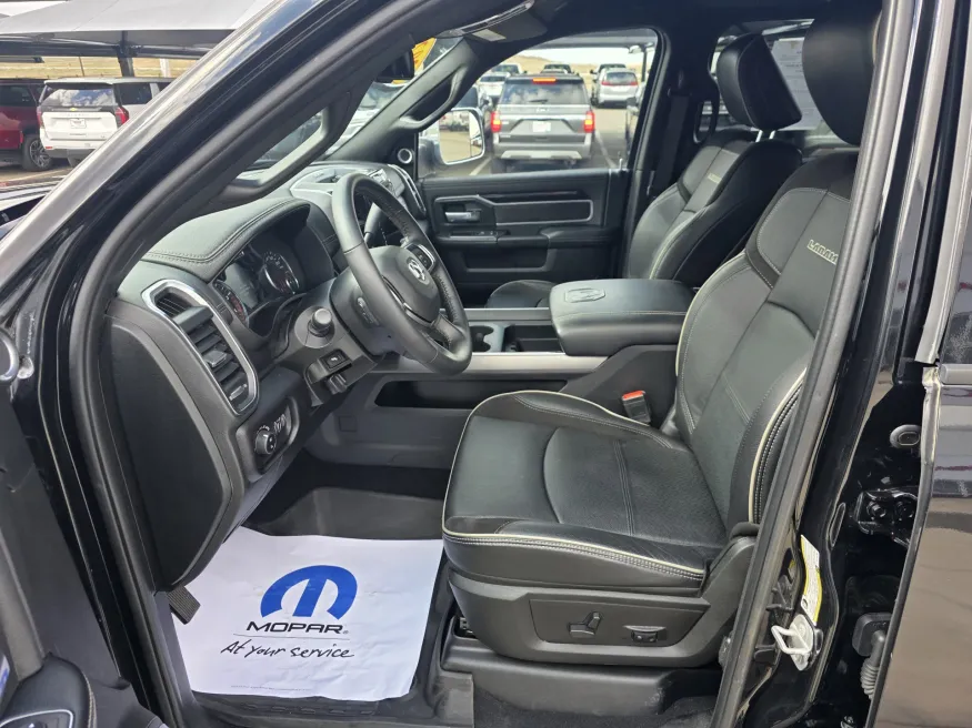 2022 RAM 2500 Laramie | Photo 10 of 27