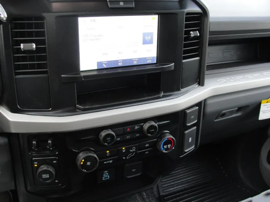 2026 Ford F-550 | Photo 11 of 11