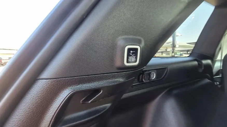 2024 Jeep Grand Cherokee | Photo 9 of 31