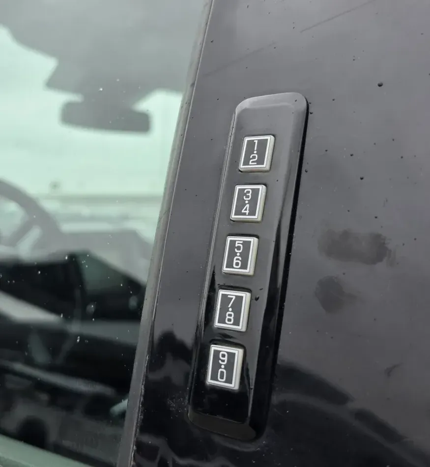 2019 Ford F-150 | Photo 11 of 30