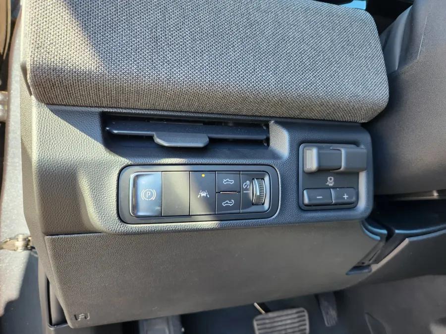 2026 GMC Sierra EV Standard Range Elevation | Photo 6 of 29