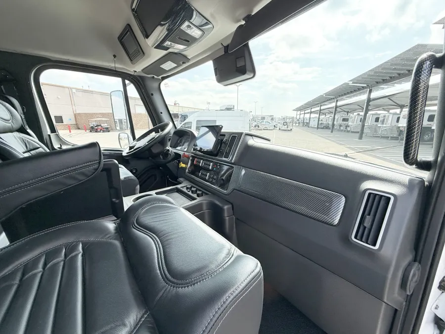 2025 Freightliner M2 106 Plus Summit Hauler | Photo 25 of 26