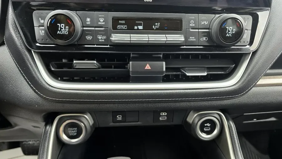 2024 Toyota Grand Highlander | Photo 22 of 33