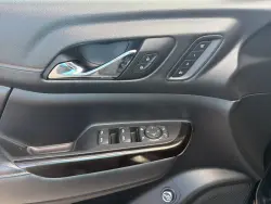2023 GMC Acadia AT4 | Thumbnail Photo 17 of 25