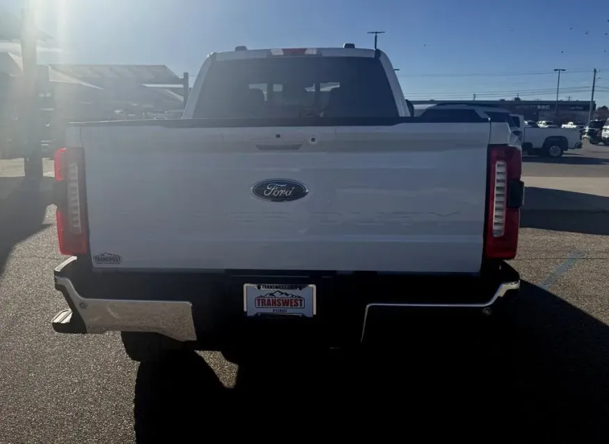 2026 Ford Super Duty F-350 | Photo 6 of 23