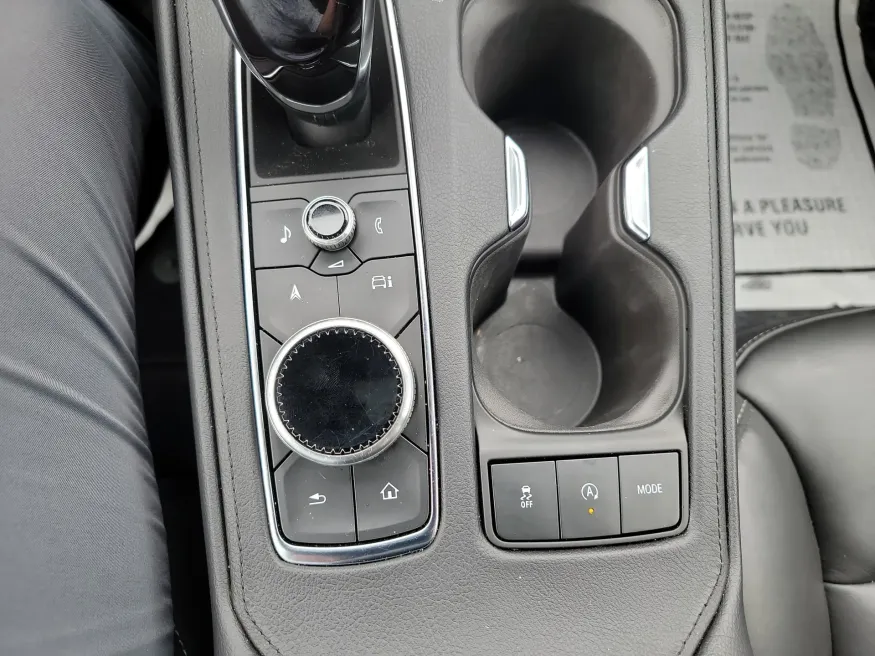 2024 Cadillac XT4 AWD Premium Luxury | Photo 15 of 19