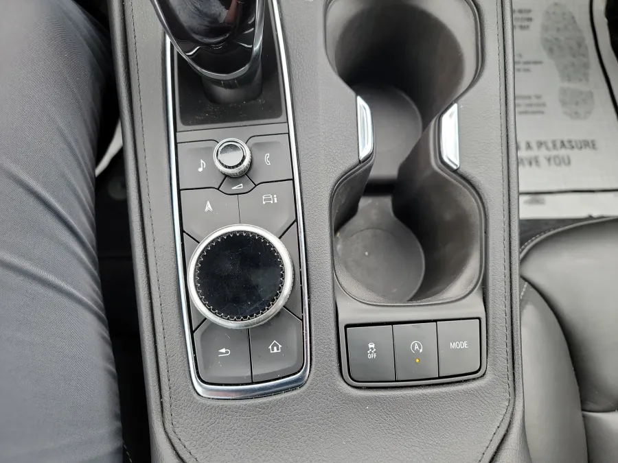 2024 Cadillac XT4 AWD Premium Luxury | Photo 15 of 19