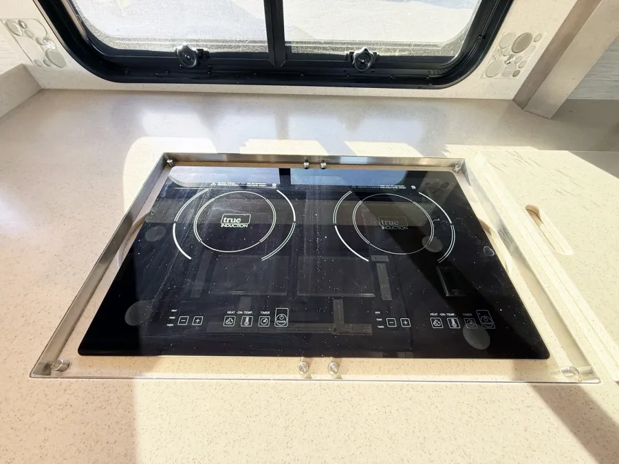 2019 Newmar Ventana 4037 | Photo 12 of 31