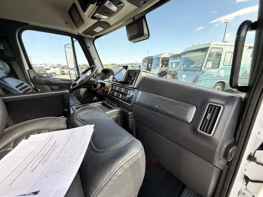 2026 Freightliner M2 112 SUMMIT HAULER | Photo 21 of 21