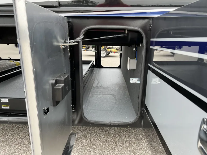 2026 Tiffin Allegro Bus 45BTP | Photo 43 of 47