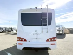 2018 Leisure Travel Van Unity 24MB | Thumbnail Photo 16 of 19