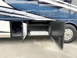 2026 Newmar Dutch Star 4325 | Thumbnail Photo 25 of 32