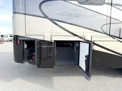 2024 Newmar Bay Star 3626 | Thumbnail Photo 28 of 31