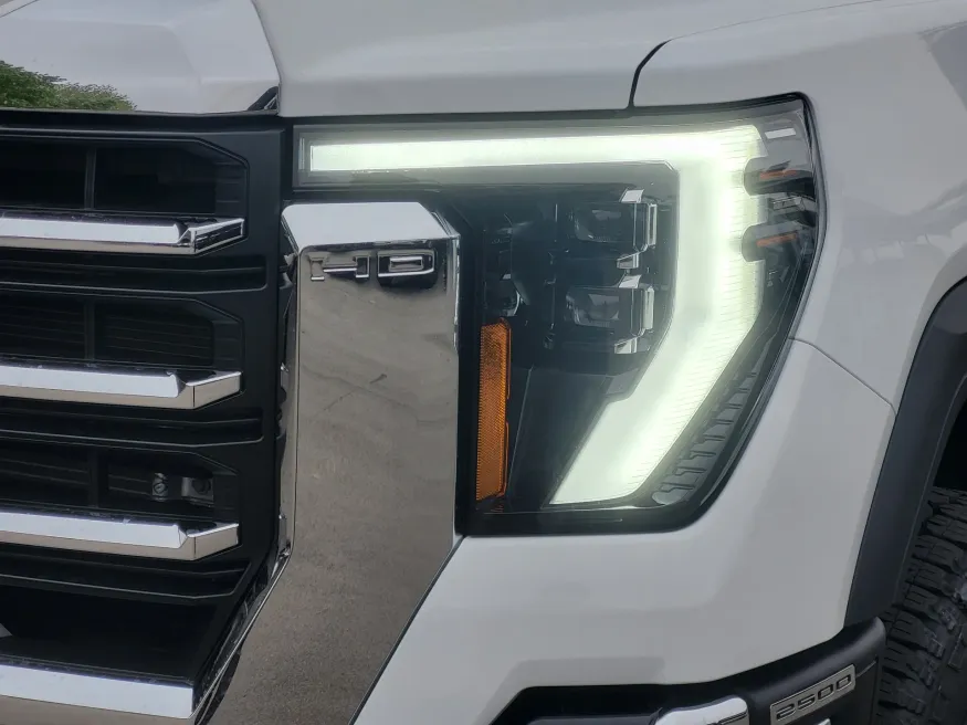 2026 GMC Sierra 2500HD SLT | Photo 7 of 25
